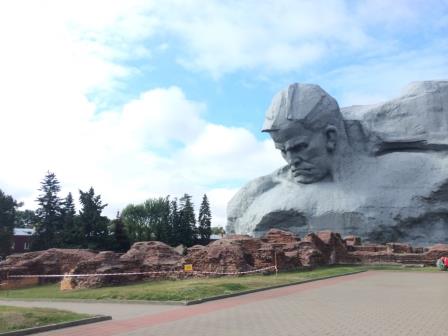 https://planetabelarus.by/sights/brestskaya-krepost/?sphrase_id=112705
